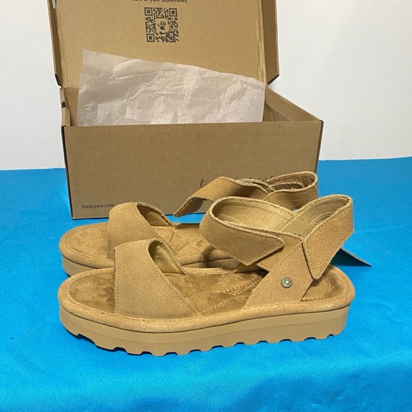 BearPaw Sandals Size 8 Color: Iced Coffee - Picture 2 of 7
